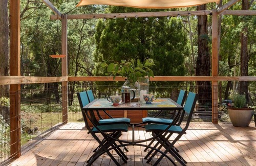 Wheatsheaf Apartment | The Love Shack Summar