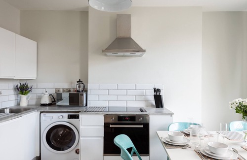 Camberwell Apartment | The Love Walk 3 bedroom Apartment