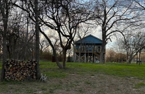 San Marcos House | The Lux Blanco River Retreat