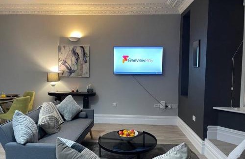 Canton Apartment | The Lux Loft Spacious & Stylish
