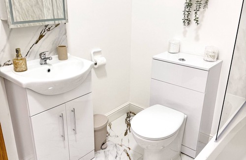 Hockley Apartment | THE LUXE HAVEN