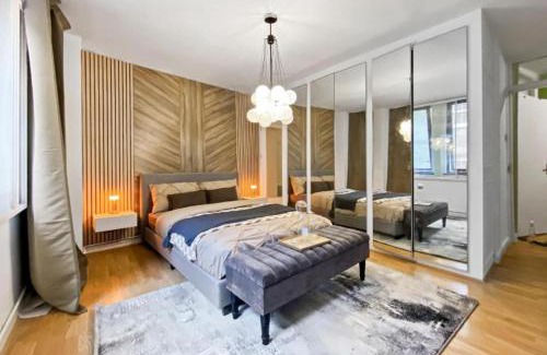 Westminster Apartment | The Luxe Lounge 2Bed 2Bath Sauna and Private Cinema