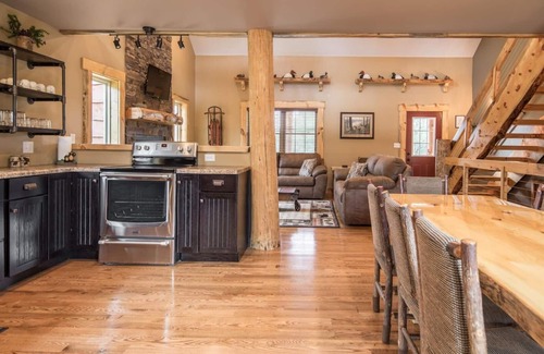 Wisconsin Dells House | The Luxurious Turkey Run
