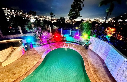 Buenos Aires House | The Luxury Ambience 8 bedroom Mansion