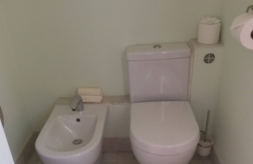 Probus Apartment | The Luxury Bluebell Apartment Suite with Wheelchair Access