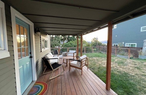 Lyle House | The Lyle House - a Cozy Retreat