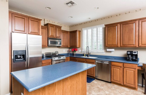 Rovey Farm Estates House | The Magic on Midway Luxury Home in Glendale - 5 BR/2.5 Bath/Unique Game Room