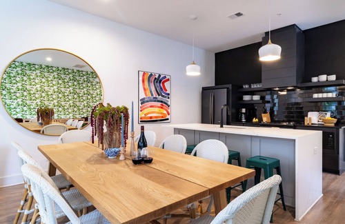 Germantown Apartment | The Magnolia by AvantStay | 12 Bedrooms in DT Nash