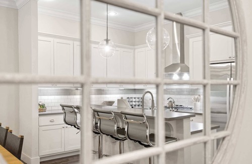Fayetteville House | The Magnolia - Walk to Downtown - 0.5 mi to UofA