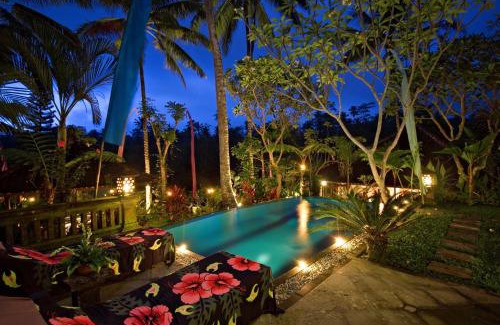 Melayang Villa | The Mahogany Villa Ubud