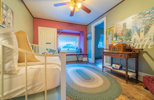 Cumbola Bed & Breakfast | The Maid's Quarters Bed Breakfast & Tearoom