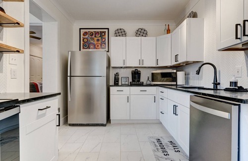 Birmingham House | The Main Attraction- 5 min from protective stadium