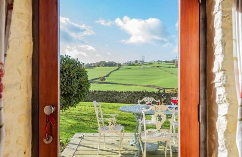 Axminster House | The Manger