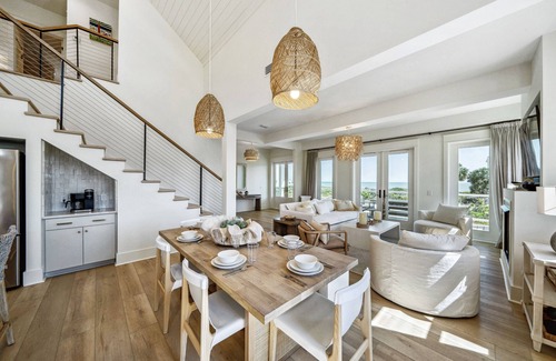 Plantation House | The Mango Tree: New Home- Stunning Priv. Pool, Designer Finishes, Pet Friendly!