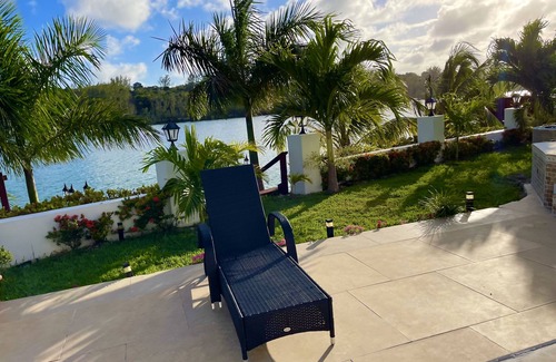 Nassau Villa | The Manor at the White House