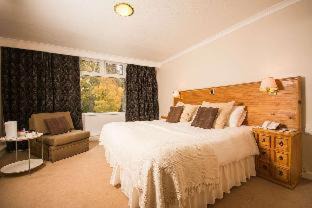 Crickhowell Hotel | The Manor Hotel