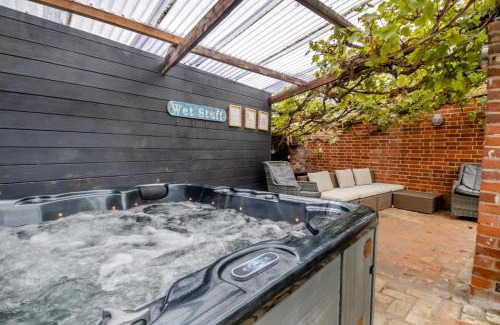 Bramfield House | The Manor House