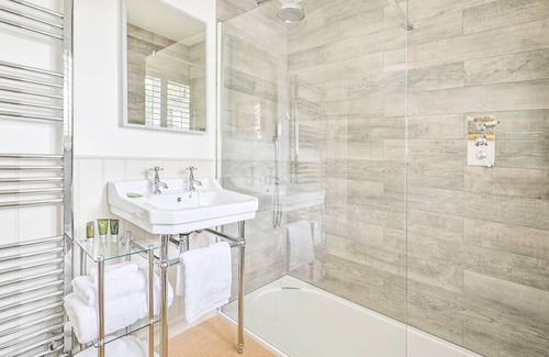 Lanreath Apartment | The Manor House (West Wing)