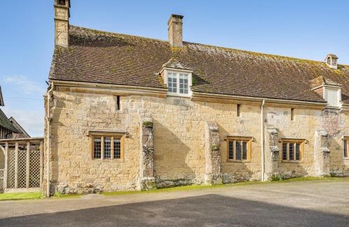 Sturminster Newton House | The Manor Stables - Uk48247