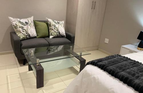 Greater Johannesburg Metropolitan Area Apartment | The Manor