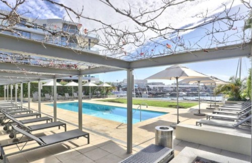 Victoria and Alfred Waterfront Condo | The Marina - V & A Waterfront