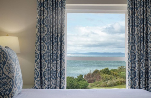 Hermanus City-Centre Hotel | The Marine Hermanus