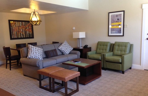 South Lake Tahoe Resort | The Marriott Grand ResidencenGreat Location with pool & partial mountain View!