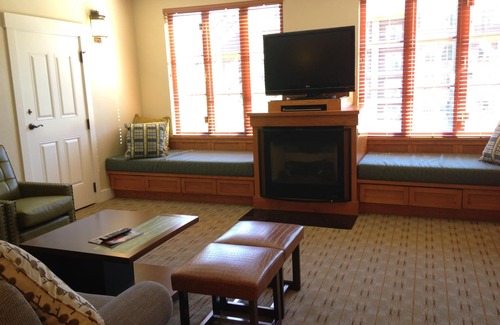 South Lake Tahoe Resort | The Marriott Grand ResidencenGreat Location with pool & partial mountain View!