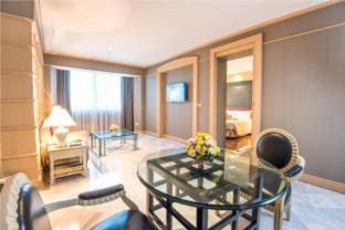 Sena Nikhom Hotel | The Maruay Garden Hotel