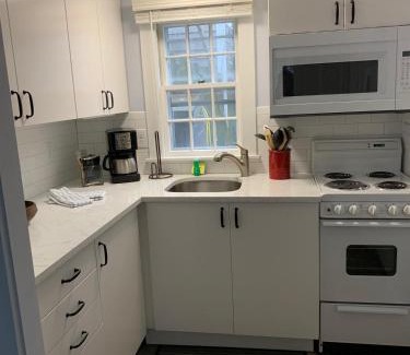 Provincetown Resort | The Masthead Resort