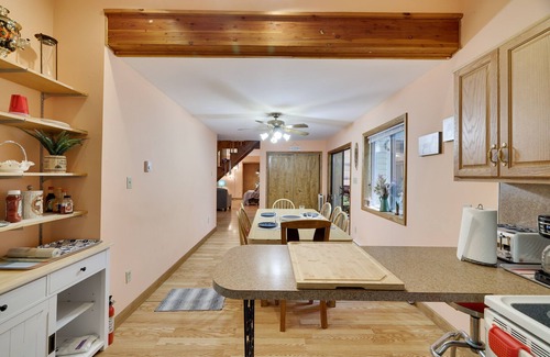 Thornhurst House | The Maxatawny Mansion with Sauna, Game Room, & Jacuzzi!
