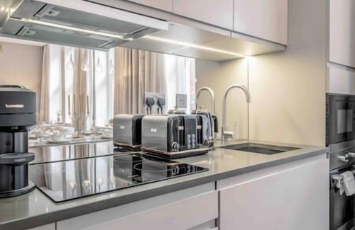 Soho Apartment | The Mayfair King
