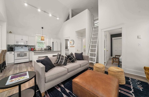 Cherry Valley House | The Mayflower - 4 Pine Forest