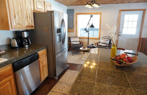 McCall Cabin | The McCall House- Hot Tub, A/C, Huge Covered Patio