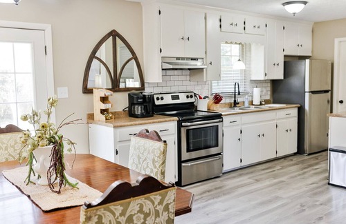 Fort Mc Clellan House | The McClellan Home w/King suite!