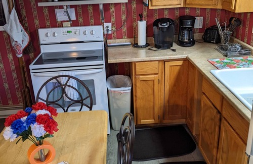 Carbondale Cabin | The McClure House - A Cowboy Cabin in the Woods. Pets stay free!