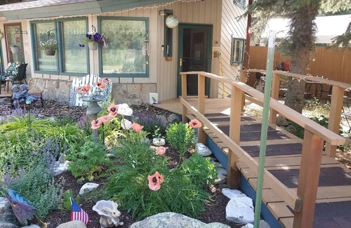 Carbondale Cabin | The McClure House - A Cowboy Cabin in the Woods. Pets stay free!