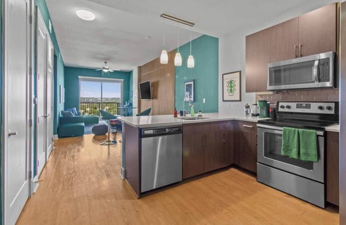 West End Apartment | The McConaughey Flat ATX 1BR/1BA