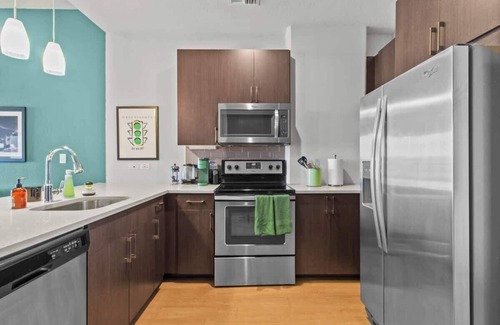 West End Apartment | The McConaughey Flat ATX 1BR/1BA