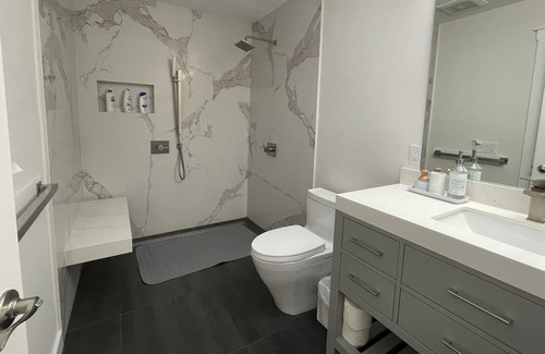 Santa Venetia House | The MD garden guest House in Marin County
