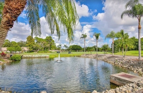 The Meadows Condo | The Meadows Country Club Community Association in Beautiful Sarasota, Florida.