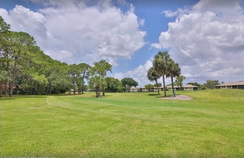 The Meadows Condo | The Meadows Country Club Community Association in Beautiful Sarasota, Florida.