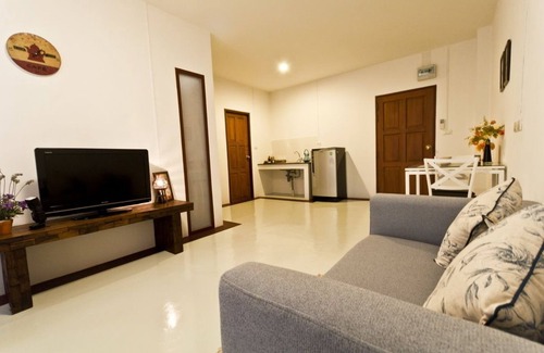 Nuanchan Apartment | The Meet Green Apartment