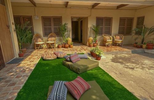 Thamel Apartment | The Melo pomelo courtyard. (Right in between Thamel and basantapur durbar square)