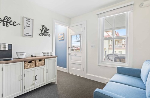 Ocean Grove House | The Melrose, Room 1A- Queen Bed & Bath: Romantic Getaway, Steps from the Beach,