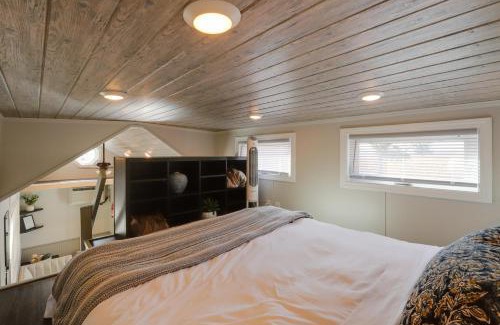 Defiance Apartment | The Merlot Bungalow Defiance Tiny Home on Trail