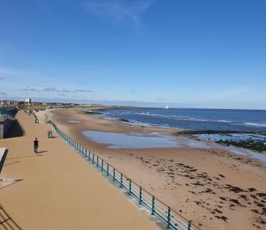 Whitley Bay Bed & Breakfast | The Metropolitan Guest House