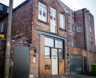 Warrington Apartment | The Mews by The Hive WA1