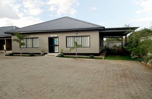 Kitwe House | The Milford Lodge