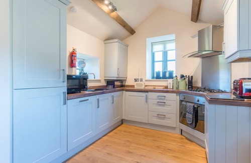 Pistyll Cottage | The Milking House - a llyn peninsula that sleeps 4 guests in 2 bedrooms